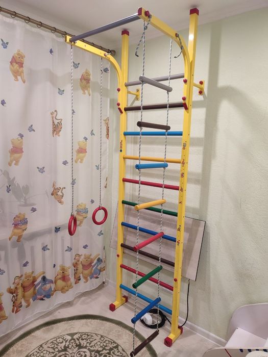 Меблі в дитячу кімнату, комплект меблів