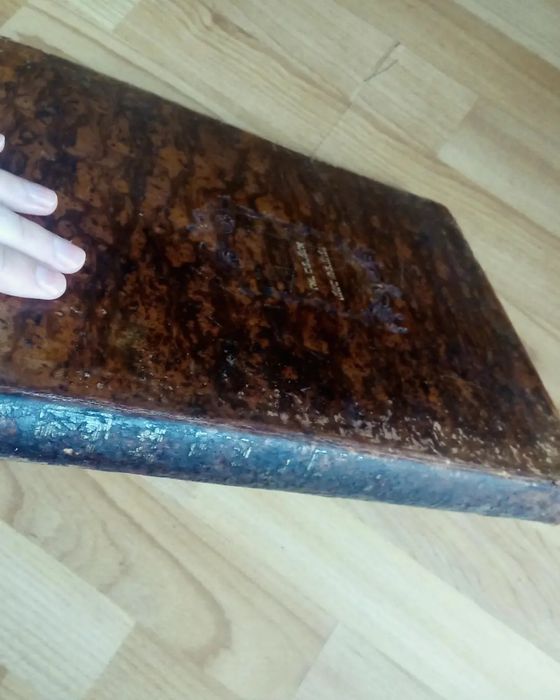 Книга на иврите. Варшава 1902 г. Писание с комментариями 
Микроет Геда