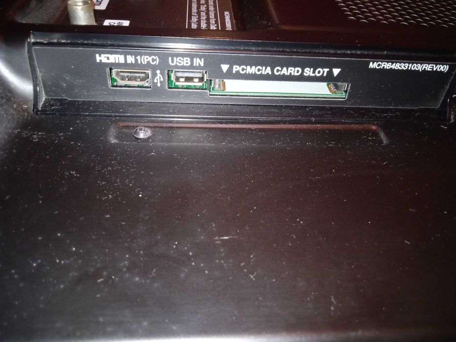 TV LG 50 polegadas, em excelentes condições.