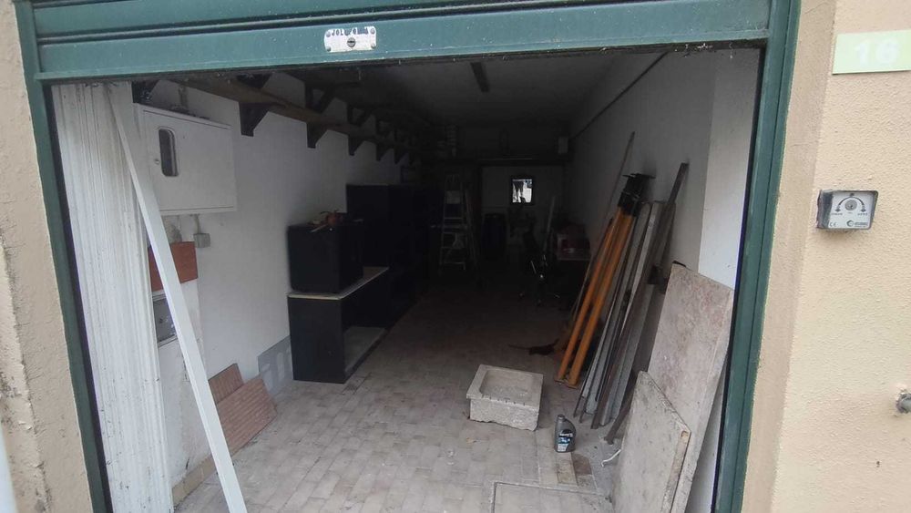 GARAGEM BOX MASSAMA, Rua da milharada,arrenda-se