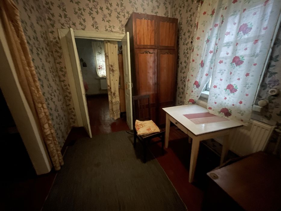 Великий будинок з газом і зручностями