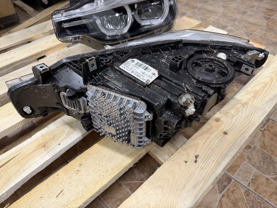 Фари BMW 3 F30 LED LCI, комплект ліва і права з блоками, оригінал