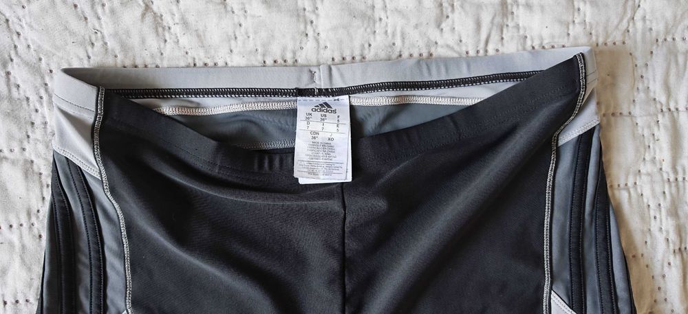 Adidas Spodenki Kąpielowe. 36