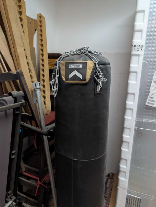 Saco (50kg) e bola de box com corrente outshock