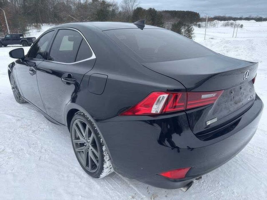 Lexus IS 300      2016