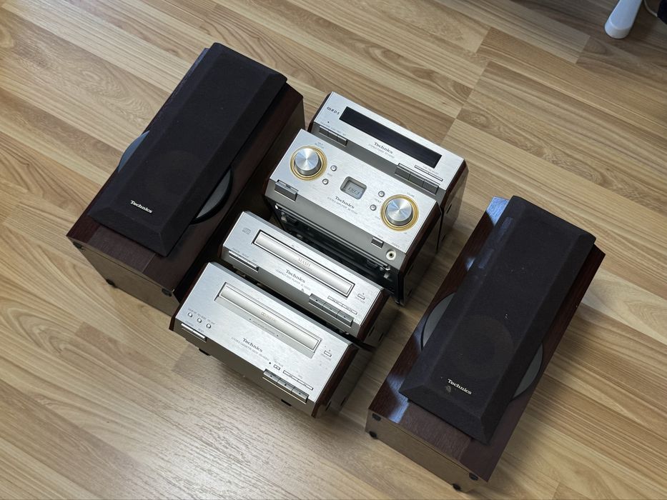 Wieża Technics se-hd550