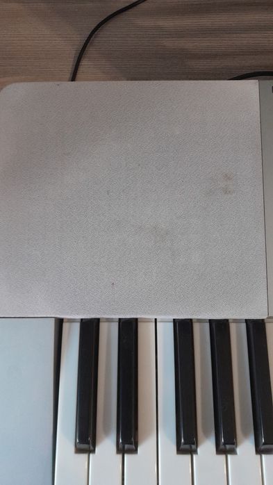 Продам синтезатор Casio LK-280