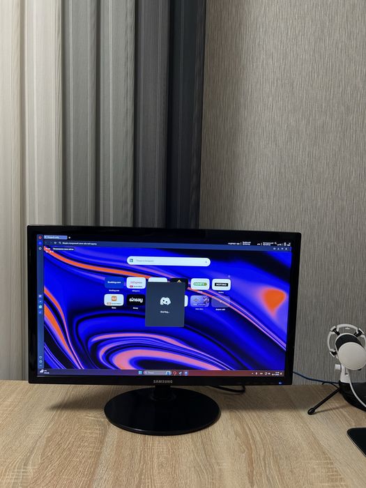 Монітор Samsung S24D300H