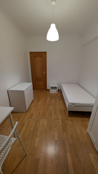 Quarto com marquise (varanda fechada)