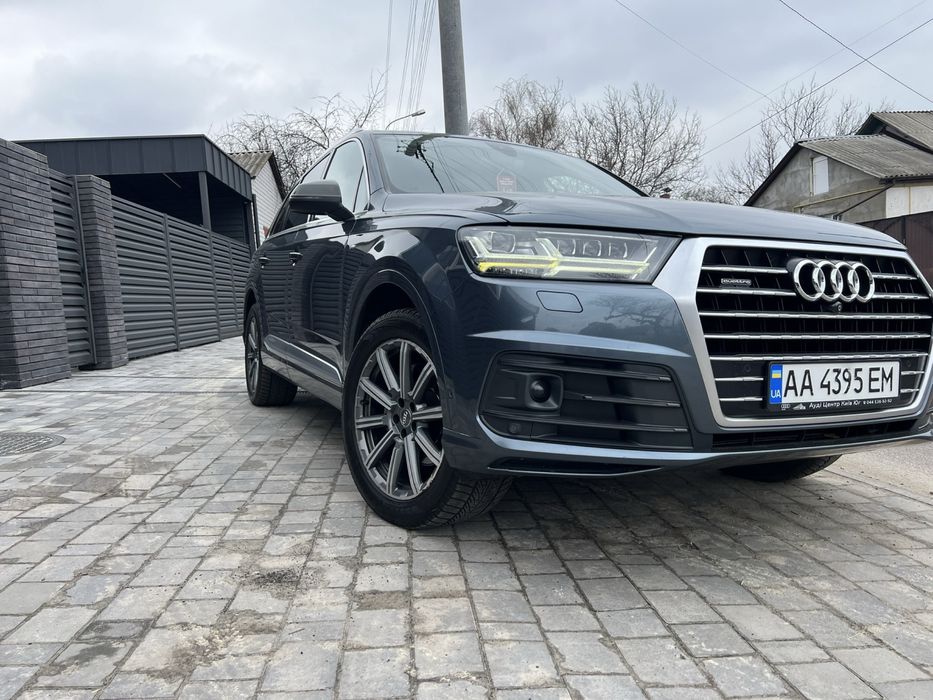 Авто Audi Q7 3.0 TDI