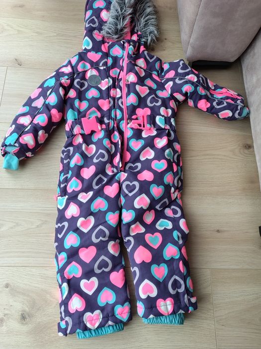 Kombinezon śniegowy na śnieg zimowy