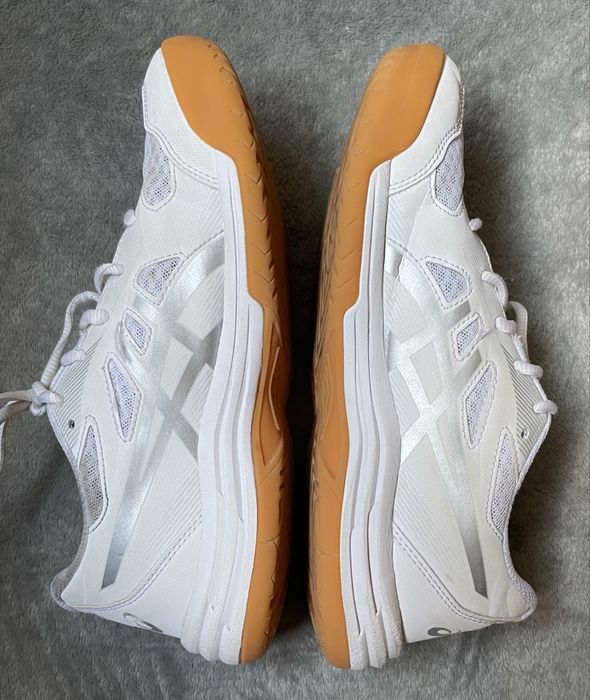 Жіночі кросівки  ASICS