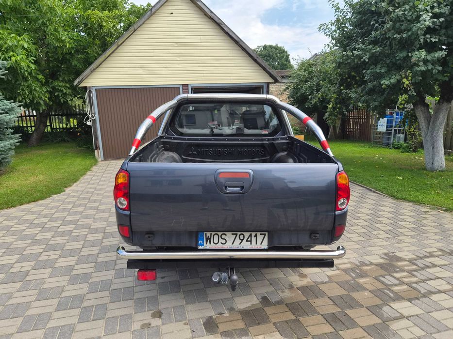 sprzedam samochód MITSUBISHI L-200