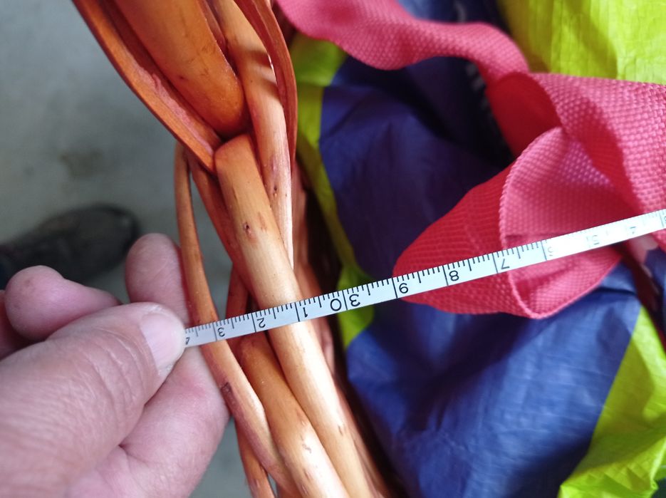 Wicker basket.                   .64751961889025121