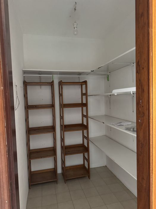 Apartamento T1 com garagem e arrumos em Aveiro perto do Glicinias