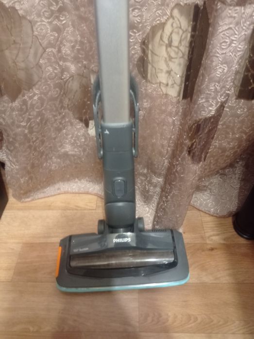 Продам пылесос philips speedpro