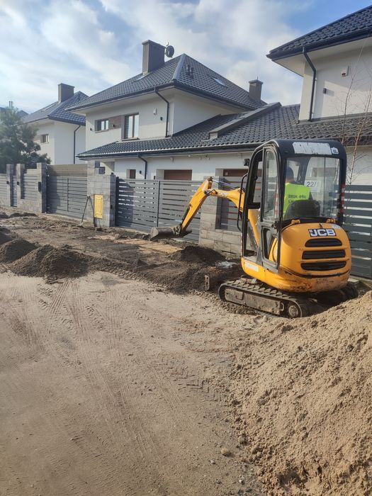 Odwodnienia budynków , Ogrodzenia  brukarstwo