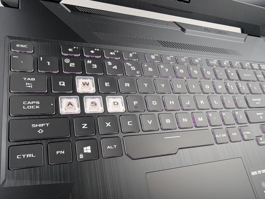 LAPTOP GAMINGOWY Asus TUF F15 RTX 3050 Intel i5-11400H 144 hz