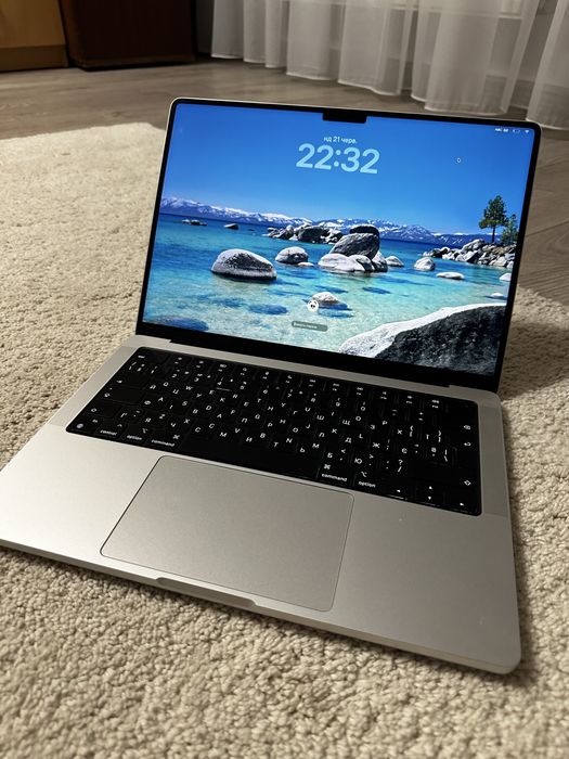 MacBook Pro 14” M3 8GB 512GB SSD— 71 цикл акумулятора