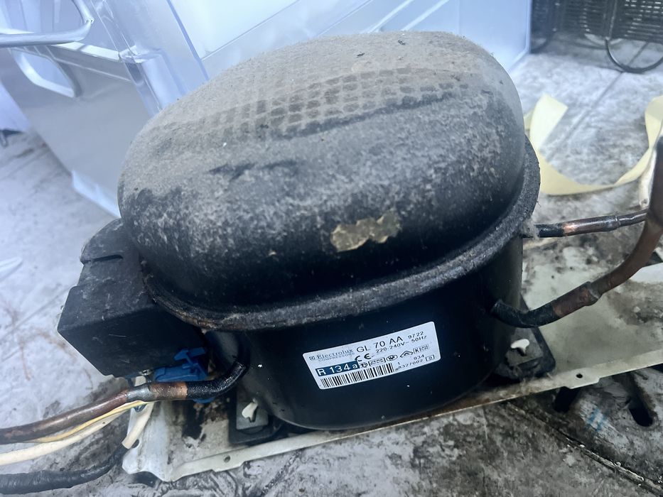 Agregat / kompresor z lodowki . Embra i Electrolux 100% sprawne .