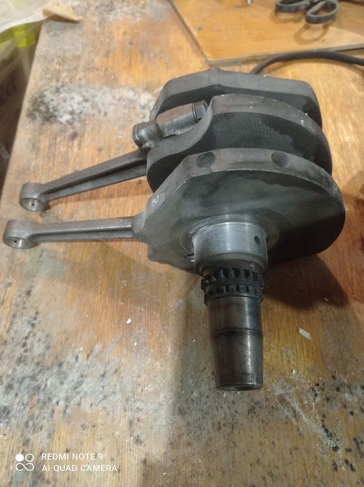 Колінвал Хонда трансальп 400