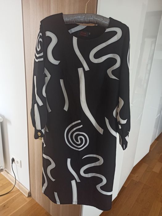 Sukienka elegancka 42