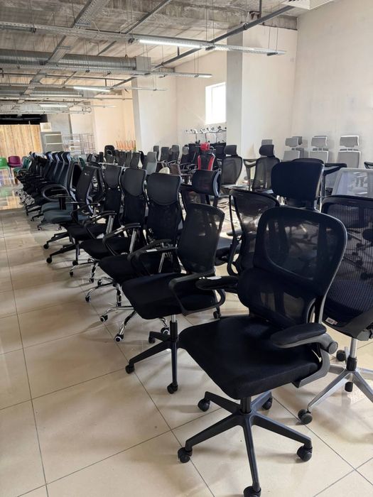 Офисные кресла продам большой выбор