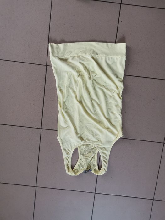 Koronkowy zolty top bokserka tank top 36
