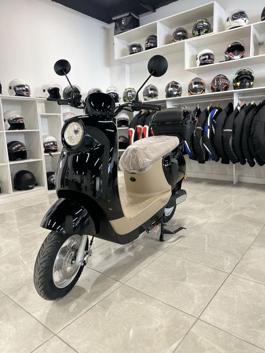 Mota Elétrica Brisa Estilo Vespa s/ Carta - Bateria Lítio 60v ALTA PERFOMANCE