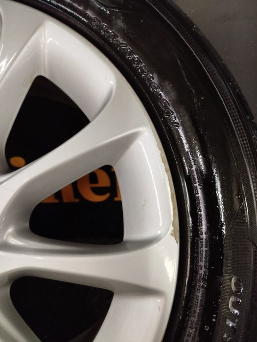 Jantes 16" Originais Audi com pneus