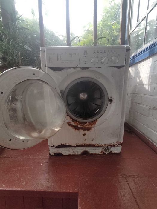 Пральна машина/машинка Indesit wil 105