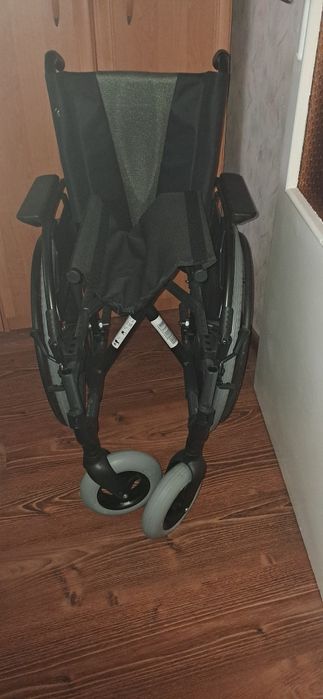 Wózek inwalidzki nowy sprzedam