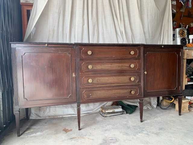 Aparador antigo para restaurar