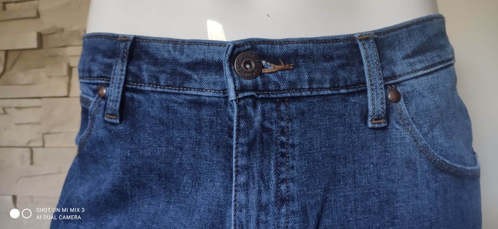 Wrangler Straight Mid Stone męskie jeansy rozm 35/34