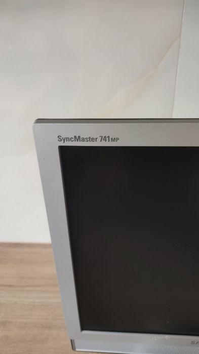 TV монітор Samsung Sync Master 741 MP