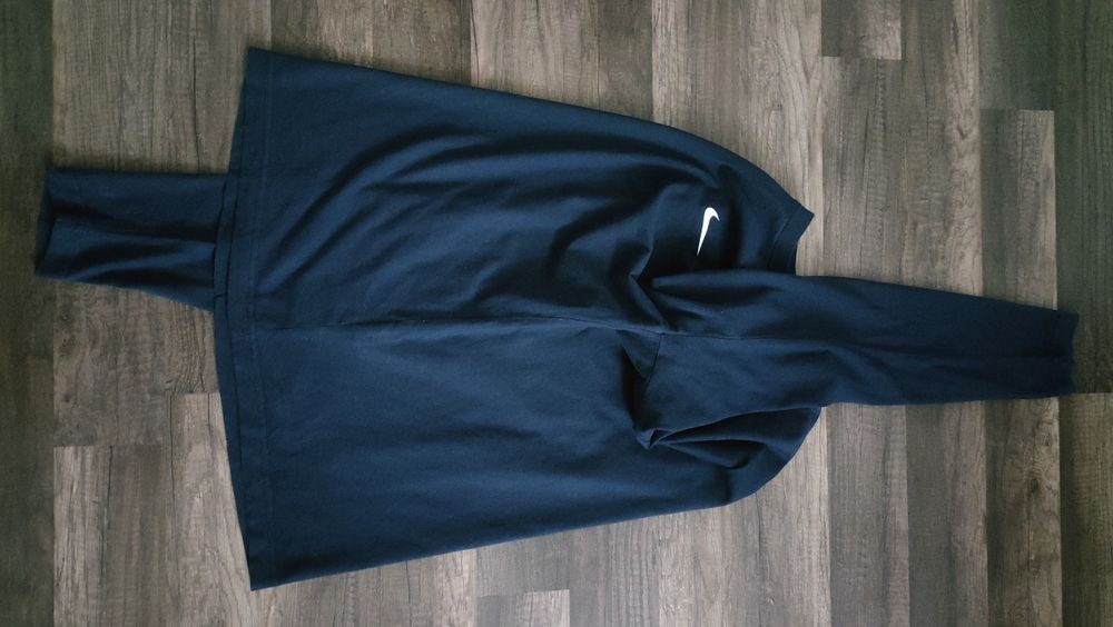 klasyczna,prosta bluza-bluzka NIKE