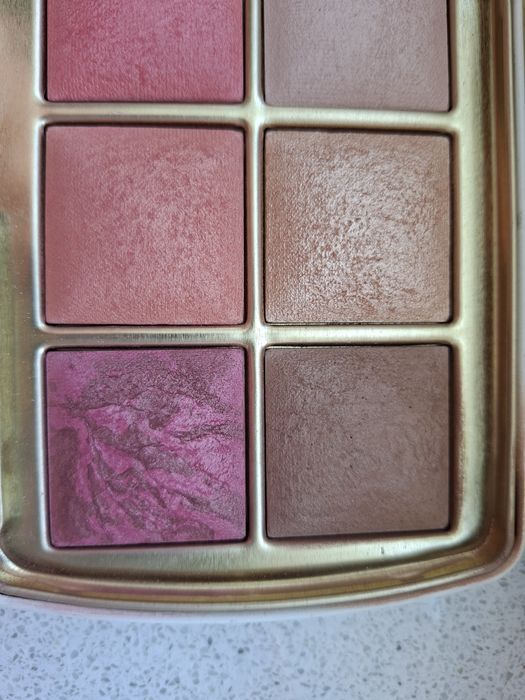 Hourglass Ambient Lighting Edit Unlocked -Swan