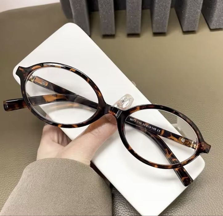 Y2k окуляри  в стилі MiuMiu класичні