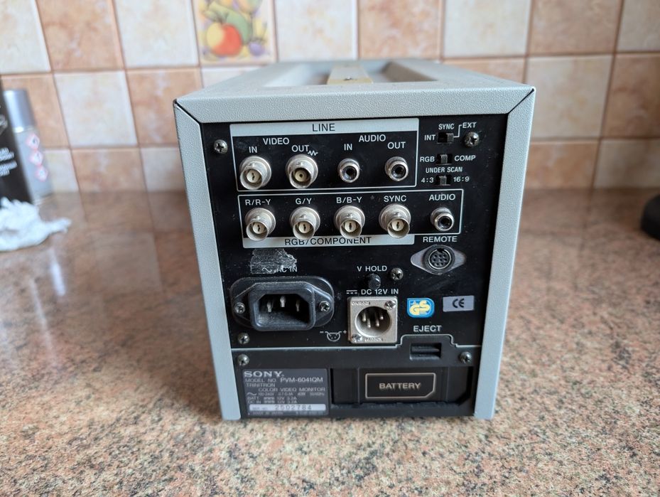 Monitor Sony PVM 6041QM około 5 cali