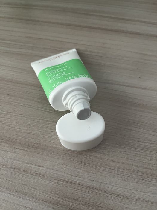 Clarins Pure Scrub peeling do twarzy w żelu 15ml