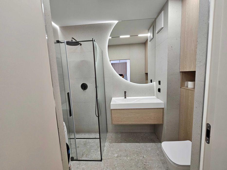 Luksusowy NOWY apartament z ogródkiem nad morzem Rok budowy 2025