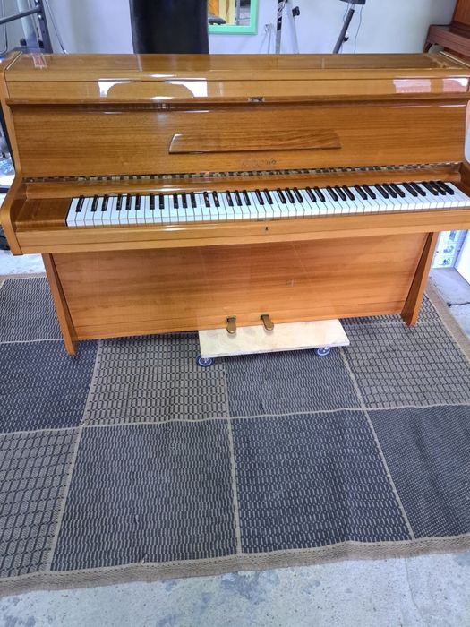 Pianino Haegele mechanizm Renner