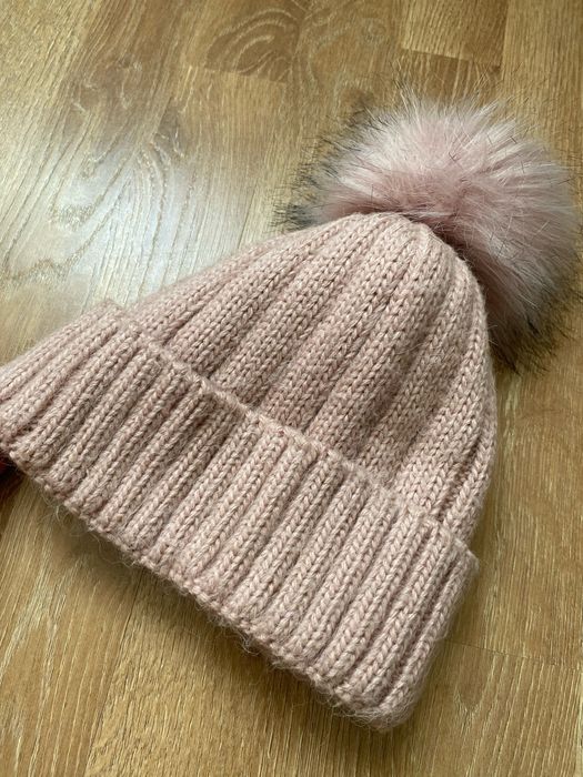 Продам дитячу зимову шапку