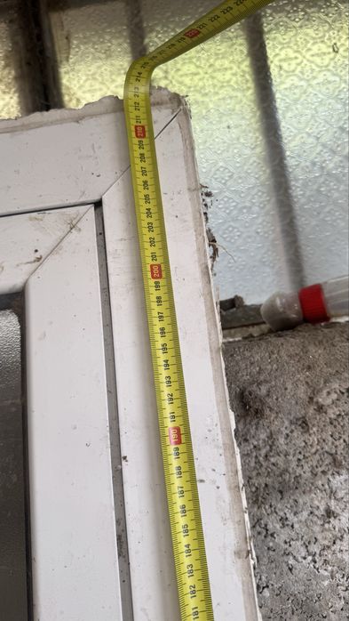Porta usada em bom estado