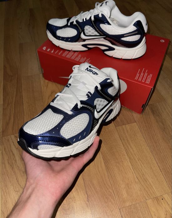 Кроссовки Nike V5 RNR (HJ5228 109) 42.5 размер
