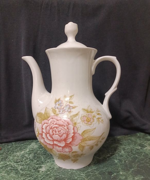 Фарфор ваза, статуэтки