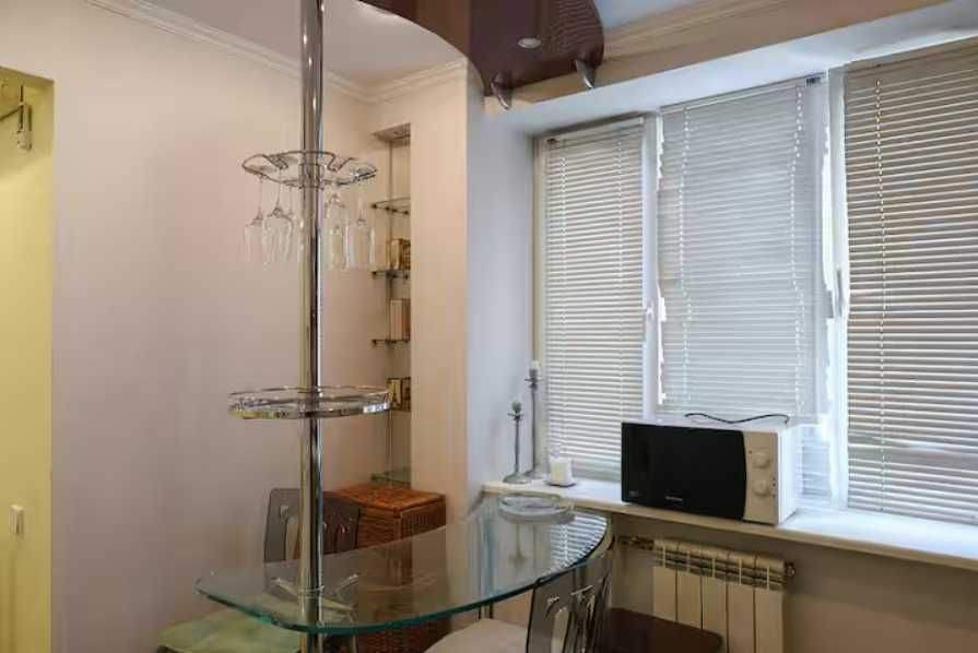 Простора 3-кімнатна квартира біля метро "Палац Україна" та "Либідська"