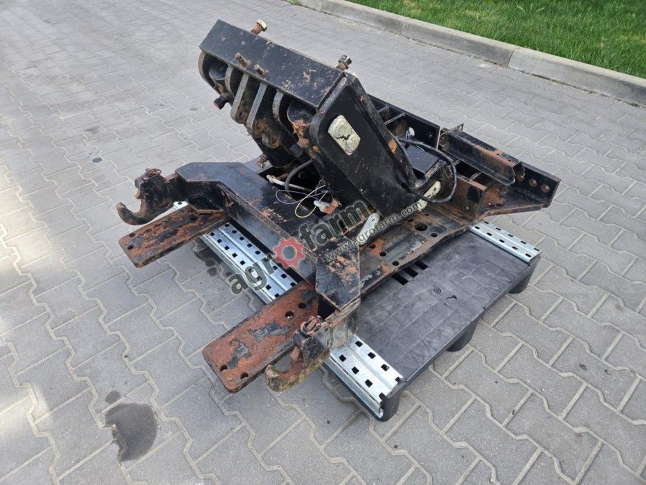 TUZ, przedni podnośnik, Massey Ferguson 8280