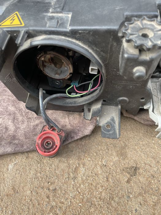 Фара передня BMW E46 ліва