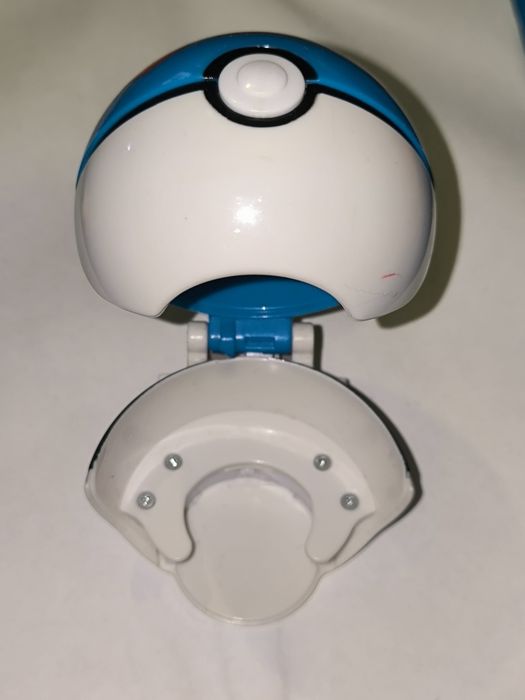 Pokébola oficial da Bandai e nintendo 2004